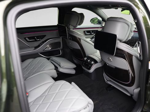 Used 2024 Mercedes-Benz Maybach S 680 4MATIC image 18