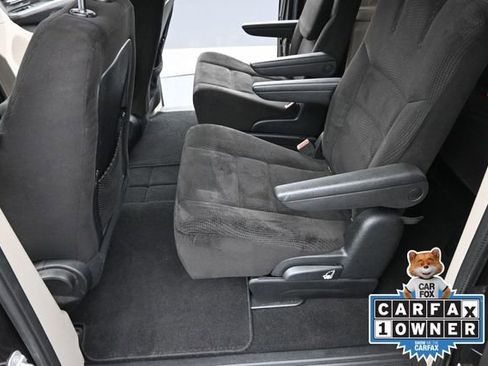 Used 2014 Dodge Grand Caravan SE FWD image 9
