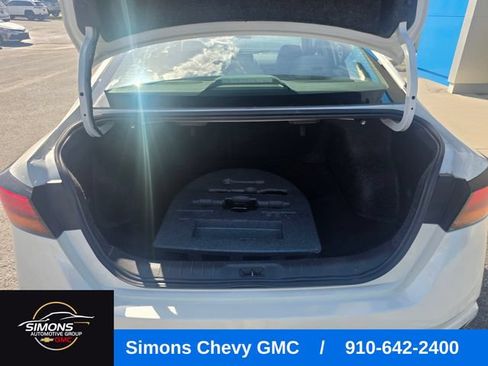 Used 2024 Nissan Altima 2.5 SV FWD image 36
