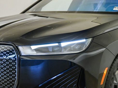 Certified 2023 BMW iX xDrive50 w/ Premium Package AWD/4WD image 9