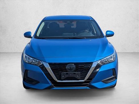 Used 2022 Nissan Sentra SV FWD image 2