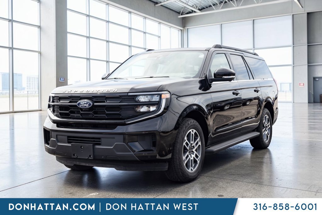 Used 2025 Ford Expedition Max Active AWD/4WD image 23