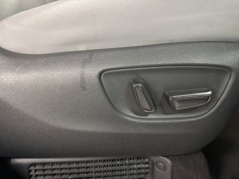 Used 2024 Toyota Sienna XLE image 10