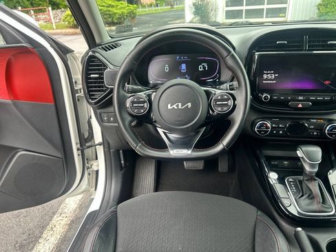 Used 2023 Kia Soul GT-Line FWD image 13