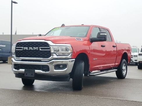 Used 2024 RAM 2500 Big Horn w/ Bed Utility Group image 4