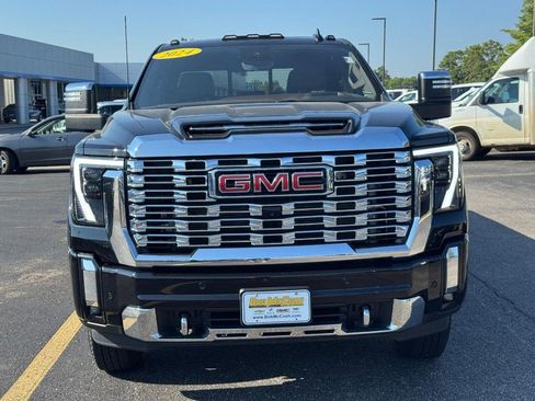 Certified 2024 GMC Sierra 3500 Denali w/ Denali Reserve Package AWD/4WD image 9