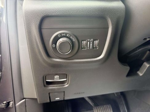 New 2026 Jeep Grand Cherokee L 2WD image 13