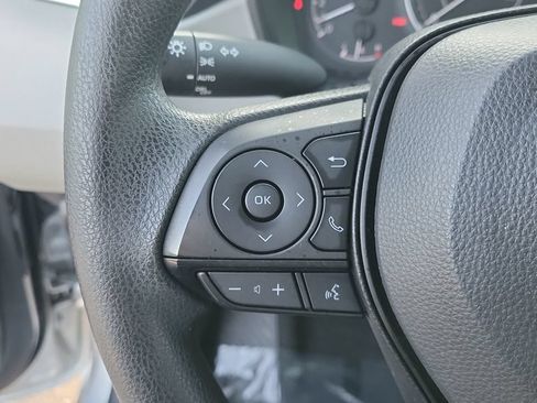 Used 2022 Toyota Corolla LE FWD image 21