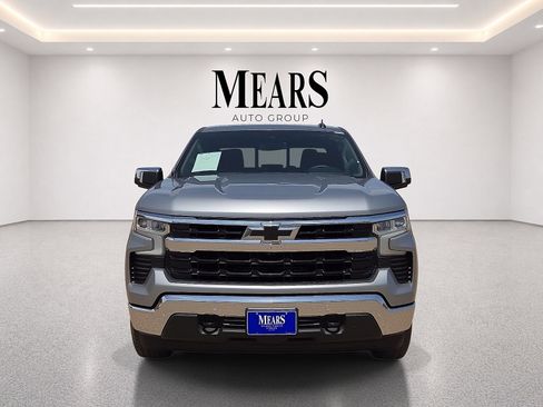 Used 2025 Chevrolet Silverado 1500 LT w/ Safety Package RWD image 8