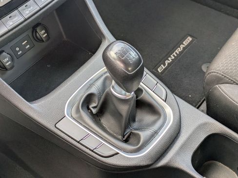 Used 2018 Hyundai Elantra GT image 20