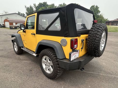 Used 2015 Jeep Wrangler Sport w/ Quick Order Package 24S AWD/4WD image 6