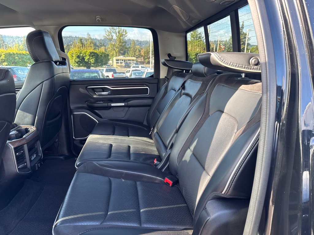 Used 2022 RAM 1500 Laramie AWD/4WD image 5