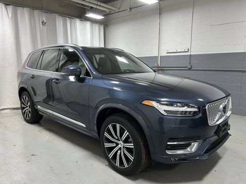 Used 2024 Volvo XC90 B5 Plus w/ Protection Package Premier image 2