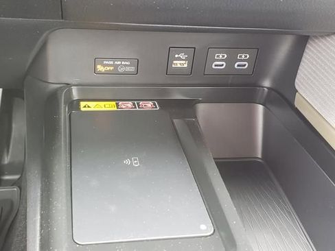 New 2026 Toyota Camry SE FWD image 18
