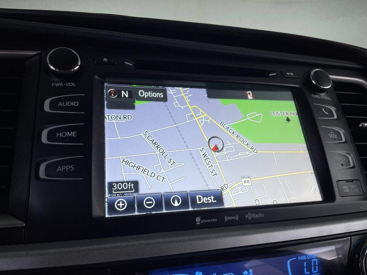 Used 2017 Toyota Highlander XLE AWD/4WD image 17