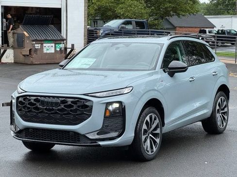 New 2026 Audi Q3 quattro 2.0T AWD/4WD image 4