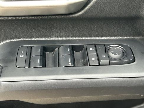 Used 2025 Toyota Tacoma TRD Sport image 24