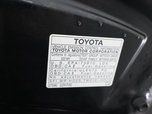 Used 2021 Toyota Corolla LE FWD image 18