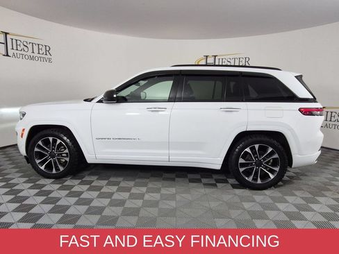 Certified 2022 Jeep Grand Cherokee Overland AWD/4WD image 7