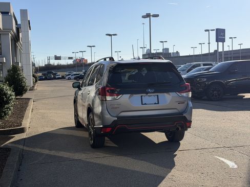 Used 2022 Subaru Forester Sport image 7