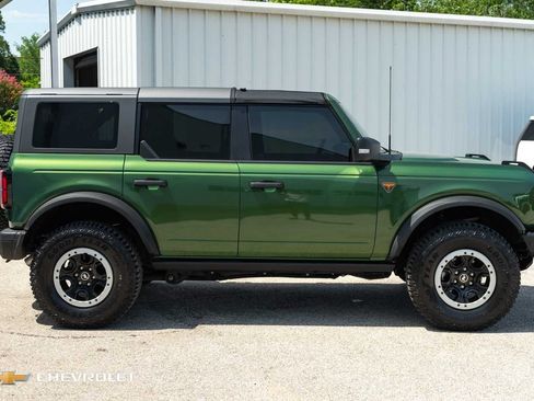Used 2024 Ford Bronco Badlands AWD/4WD image 4