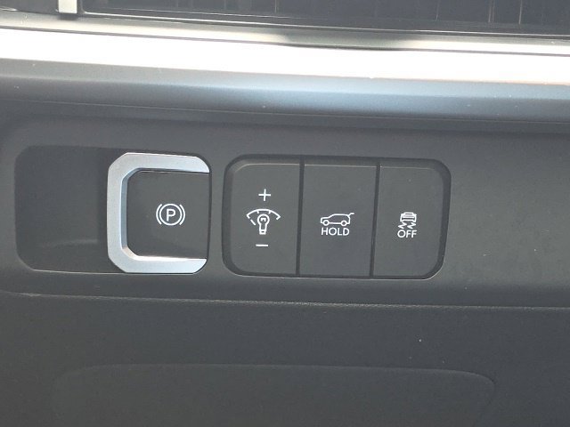 Certified 2024 Hyundai Santa Fe SEL FWD image 11
