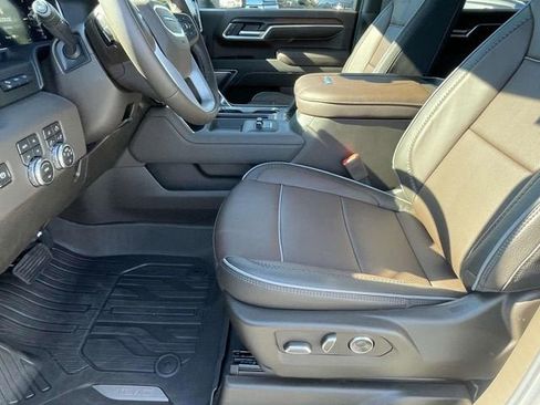 New 2026 GMC Sierra 2500 Denali w/ Denali Reserve Package image 12