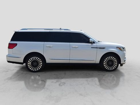 Used 2018 Lincoln Navigator L Black Label AWD/4WD image 9