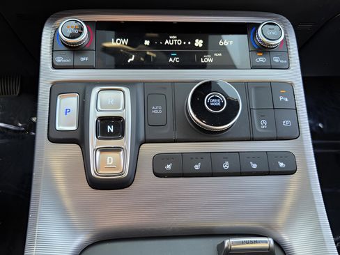 Used 2024 Hyundai Palisade Calligraphy FWD image 9