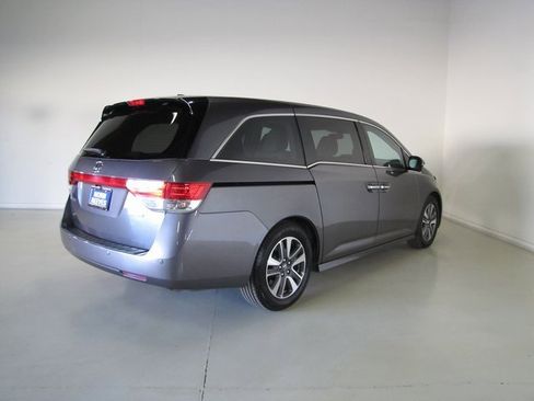 Used 2015 Honda Odyssey Touring image 24