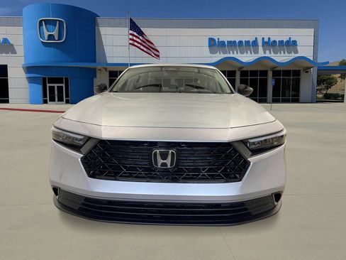 New 2025 Honda Accord SE image 9