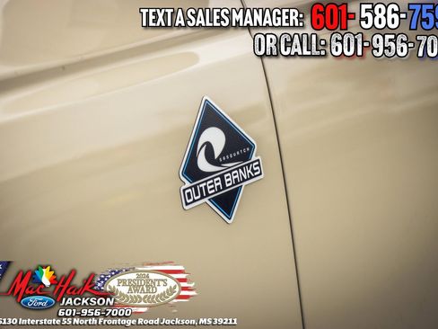 New 2026 Ford Bronco Outer Banks w/ Sasquatch Package image 32