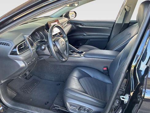 Used 2022 Toyota Camry SE AWD/4WD image 11