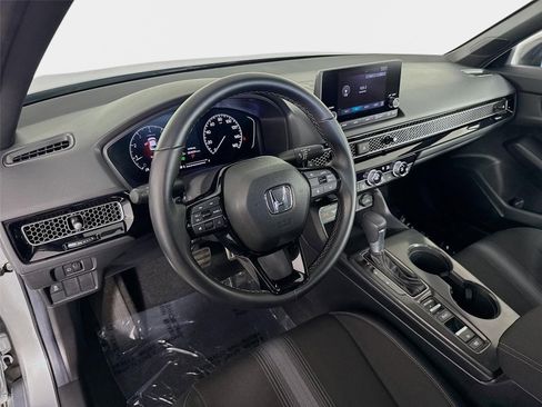Used 2025 Honda Civic Sport image 10