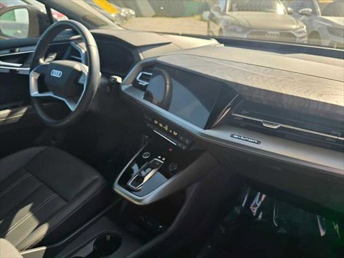 Used 2023 Audi Q4 e-tron Prestige image 13