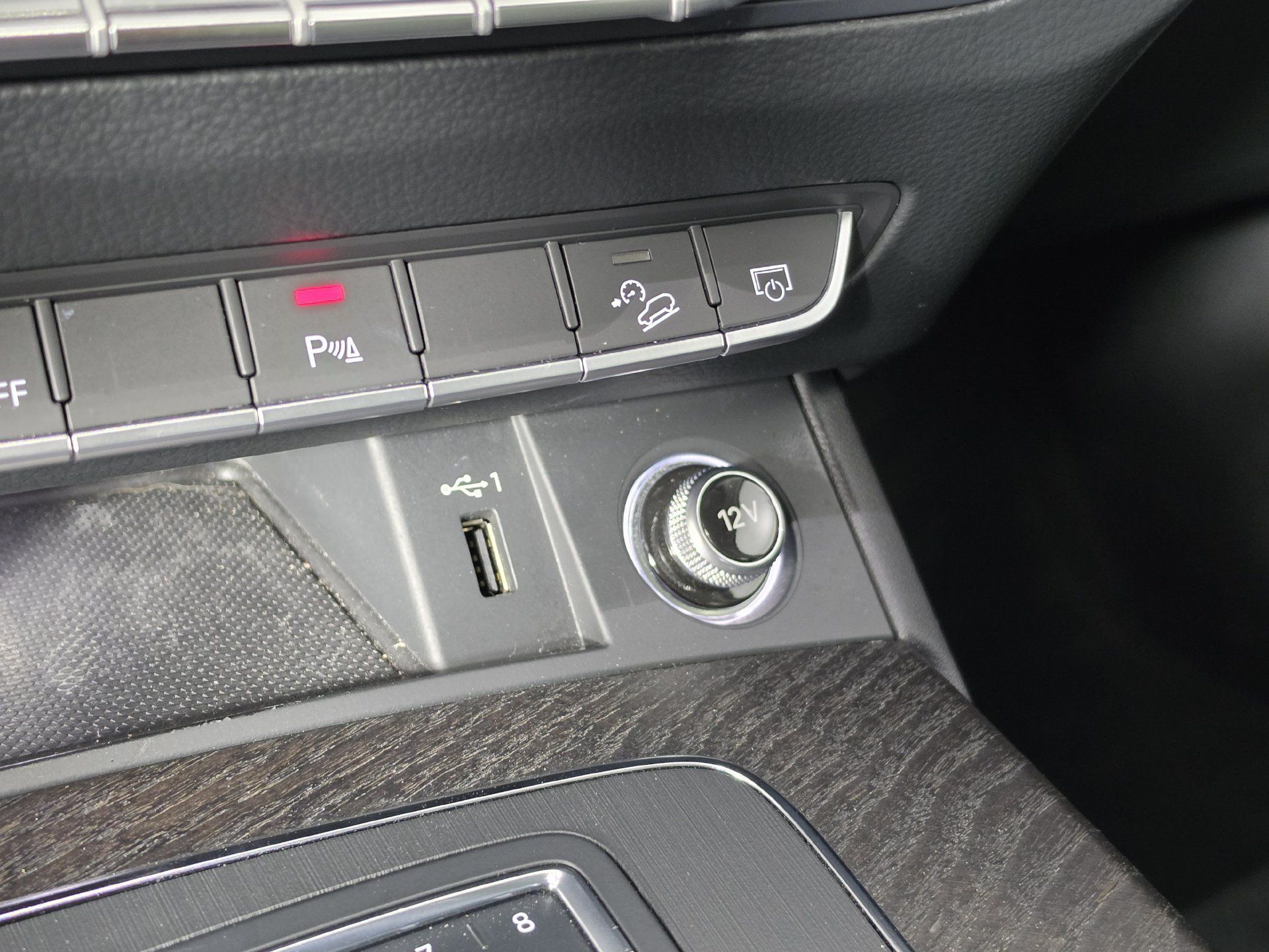 Used 2020 Audi Q5 Premium w/ Premium Plus Package AWD/4WD image 19