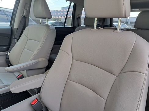 Used 2017 Honda Pilot Touring image 17