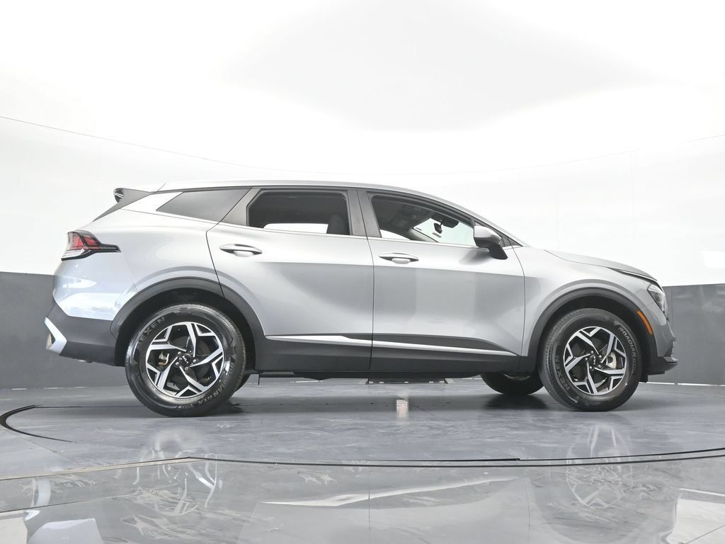 Used 2024 Kia Sportage LX AWD/4WD image 61