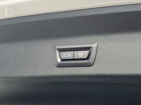 Used 2023 BMW X3 M40i w/ Premium Package image 11