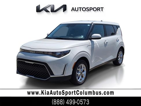 Certified 2025 Kia Soul LX w/ LX Technology Package FWD image 1
