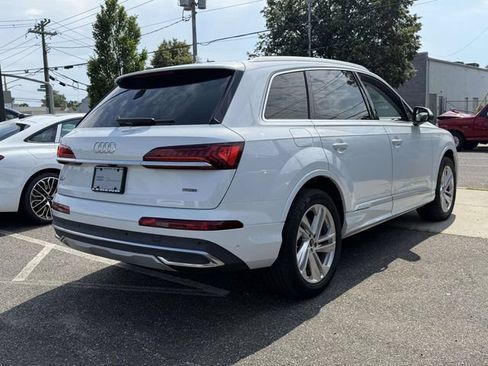 Used 2023 Audi Q7 2.0T Premium w/ Convenience Package AWD/4WD image 5