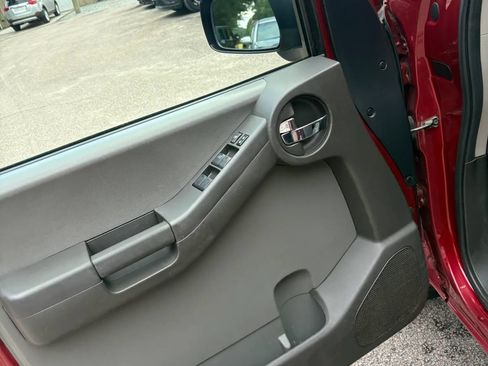 Used 2014 Nissan Xterra S AWD/4WD image 36