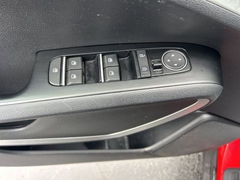 Used 2020 Kia Soul LX image 4