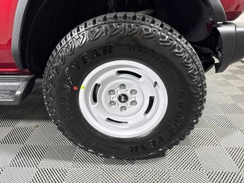 New 2025 Ford Bronco Heritage Edition image 9