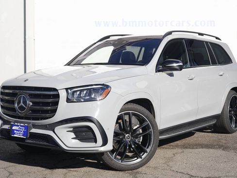 Used 2024 Mercedes-Benz GLS 580 4MATIC image 2