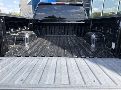 Used 2020 Chevrolet Silverado 1500 Custom w/ Custom Value Package RWD image 32