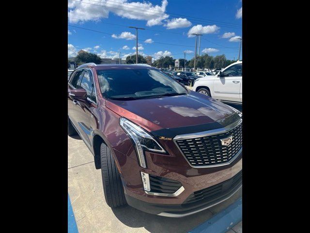 Used 2022 Cadillac XT5 Premium Luxury w/ Technology Package FWD image 1