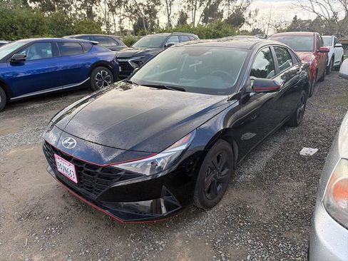 Used 2022 Hyundai Elantra SEL w/ Convenience Package image 1