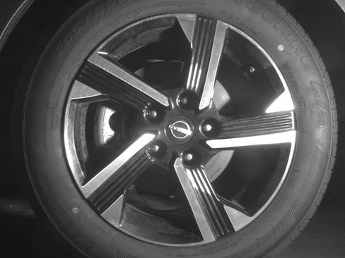 Used 2025 Nissan Sentra SV FWD image 12