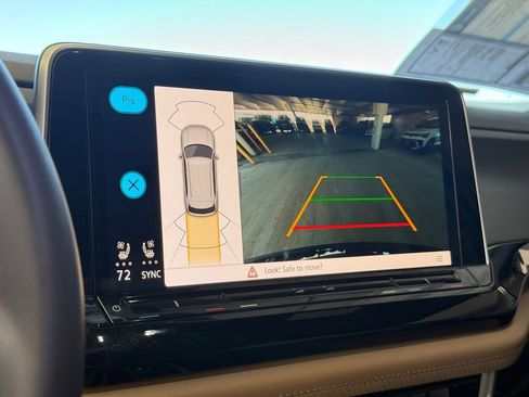 New 2026 Volkswagen Atlas Cross Sport SE FWD image 21